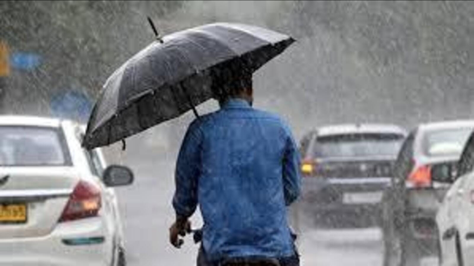 Flash flood alert in three districts of Himachal