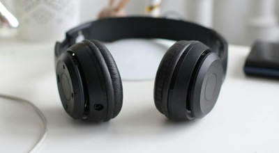 Get your hands on the best-discounted headphones and earphones at the Amazon Mega Electronic Days. (Pexels) Get your hands on the best-discounted headphones and earphones at the Amazon Mega Electronic Days. (Pexels)