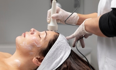 Beat monsoon skin issues with HydraFacial: Benefits and aftercare tips (Image by Freepik) Beat monsoon skin issues with HydraFacial: Benefits and aftercare tips (Image by Freepik)