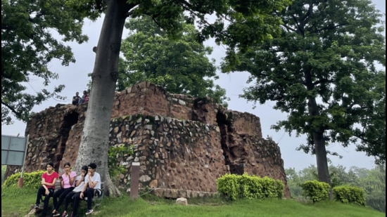 Munda Gumbad is a stone pavilion overlooking the Hauz Khas lake. (HT Photo)