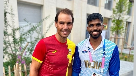 https://www.mobilemasala.com/sports/Djokovic-in-Tokyo-Nadal-in-Paris-Indias-Satwiksairaj-Rankireddy-poses-with-Spanish-great-in-Olympic-Village-i283327