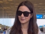 Jasmine Bhasin was spotted at the Mumbai airport. Jasmine Bhasin was spotted at the Mumbai airport.