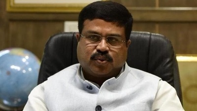 Pradhan hails SC decision on NEET issue, says exam's final results to be out within 2 days (File Photo) Pradhan hails SC decision on NEET issue, says exam's final results to be out within 2 days (File Photo)