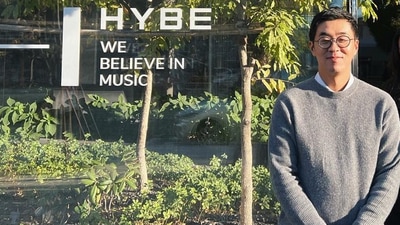 Park Ji-won joined HYBE in 2020. Park Ji-won joined HYBE in 2020.