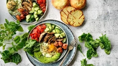 Having a nutrient-dense breakfast after waking up helps in reducing inflammation, boosting brain function, regulating gut-brain connection and regulating hormones.&nbsp; (Unsplash)