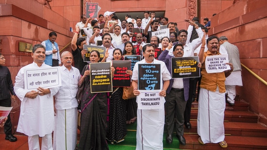 Opposition MPs led by Congress protest inside Parliament premises alleging discrimination in Union Budget 2024 (PTI Photo/Manvender Vashist Lav)(PTI)