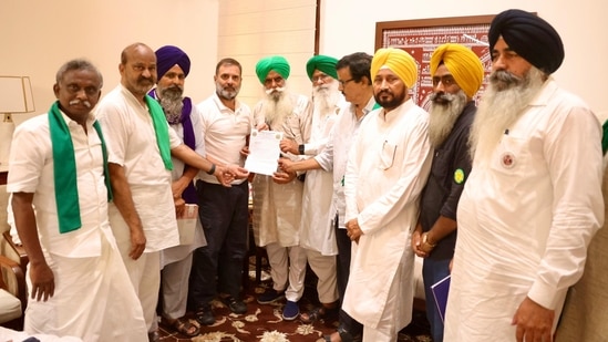 Congress leader Rahul Gandhi met a farmers' delegation inside Parliament complex on July 24. (INC)