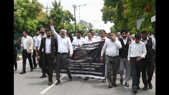 The advocates are protesting against the Chandigarh administration for sending the proposed draft of Chandigarh Union Territory Tenancy Act 2019 for notification. (HT Photo)