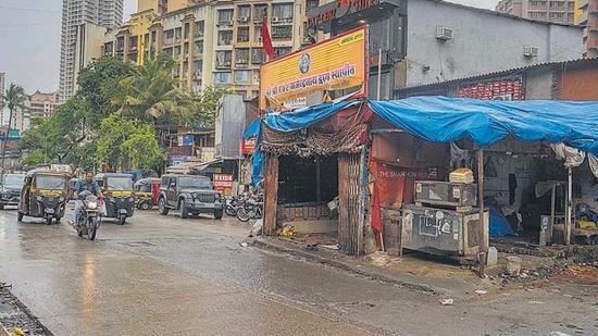 The official said that shifting the temple would automatically clear the bottleneck, as the diversion of traffic was not happening efficiently due to its presence. (Satish Bate/HT PHOTO)