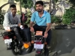 A Noida man claims he caught his Ola foods delivery partner eating his food(Instagram/@amanbjaiswal) A Noida man claims he caught his Ola foods delivery partner eating his food(Instagram/@amanbjaiswal)