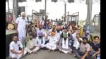Farmer unions members holding a protest at Ladhowal Toll Plaza in Ludhiana on Thursday. (Gurpreet Singh/Hindustan Times) Farmer unions members holding a protest at Ladhowal Toll Plaza in Ludhiana on Thursday. (Gurpreet Singh/Hindustan Times)