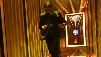 Amitabh Bachchan behind-the-scenes of KBC 16. Amitabh Bachchan behind-the-scenes of KBC 16.
