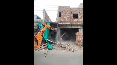 MC razes 4 illegal colonies and 10 illegal shops; seals two factories being run in residential area in Ludhiana on Thursday. (HT Photo)