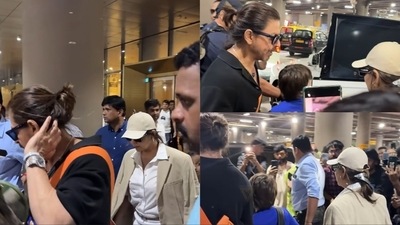 Shah Rukh Khan, Gauri Khan and AbRam Khan were spotted at the Mumbai airport. Shah Rukh Khan, Gauri Khan and AbRam Khan were spotted at the Mumbai airport.