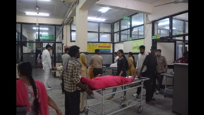Troubled patients and attendees in Panchkula civil hospital on Thursday. (Sant Arora/HT) Troubled patients and attendees in Panchkula civil hospital on Thursday. (Sant Arora/HT)