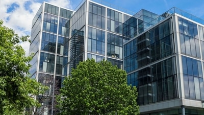 Embassy REIT reported a 3% increase in its net operating income during April-June 2024 at ₹757.5 crore (Representational photo) (Bloomberg) Embassy REIT reported a 3% increase in its net operating income during April-June 2024 at ₹757.5 crore (Representational photo) (Bloomberg)