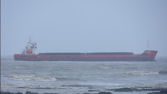 Cargo ship with 15 crew members run aground off Kolaba Fort in Raigad