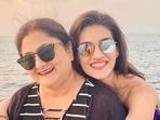 Kriti Sanon with her mother Geeta Sanon.