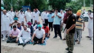 A protest near the residence of chief minister Bhagwant Singh Mann in Jalandhar. A protest near the residence of chief minister Bhagwant Singh Mann in Jalandhar.