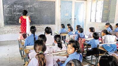 After the conclusion of Mission Samrath for classes 5 to 8 in the government schools, the department has distributed the regular syllabus of these classes for the months of April, May and July, to be completed by the teachers within the remaining months of the academic year. (HT File)