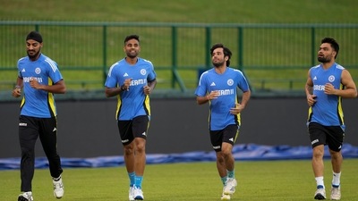 Suryakumar Yadav trains with Arshdeep Singh, Ravi Bishnoi and Rinku Singh. (PTI) Suryakumar Yadav trains with Arshdeep Singh, Ravi Bishnoi and Rinku Singh. (PTI)