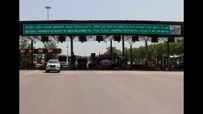 The picture of Ladhowal Toll plaza as toll rates has been revised from Friday night in Ludhiana, November 24, 2023. (Manish/Hindustan Times)