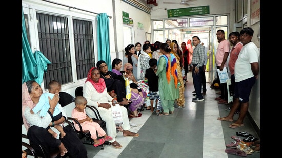 Patients wait for their turn at Rohtak Civil Hospital on Friday. On the second day of the ongoing strike by the doctors, a local woman reportedly gave birth to a baby on the floor of the civil hospital in Panipat on Friday. (Manoj Dhaka/HT)