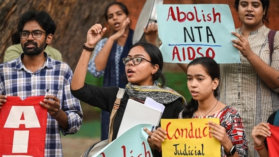 Members of All India Democratic Students Organisation protest against the NTA over issues in NEET Exam at Jantar Mantar in New Delhi. (Raj K Raj/HT file photo)