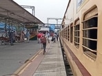 Bihar railway cop thrashes man during scuffle. His intestines spill out: Report Bihar railway cop thrashes man during scuffle. His intestines spill out: Report