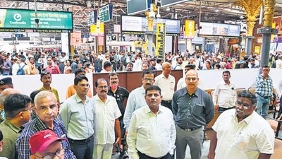 91 rats (and counting) found in AC duct of CSMT motormen’s lobby 91 rats (and counting) found in AC duct of CSMT motormen’s lobby
