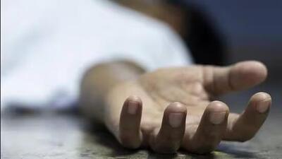 A man died after three of his friends allegedly abandoned him in a garbage dump near Rishi Nagar on Tibba road instead of taking him to a hospital as the former was feeling unwell after consuming liquor, officials said on Saturday. (HT File) A man died after three of his friends allegedly abandoned him in a garbage dump near Rishi Nagar on Tibba road instead of taking him to a hospital as the former was feeling unwell after consuming liquor, officials said on Saturday. (HT File)