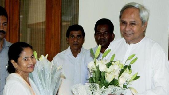 Naveen Patnaik with Mamata Banerjee. (File Photo)