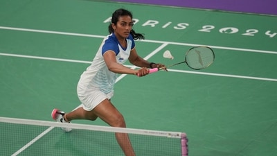India's Sindhu Pusarla V. plays against Maldives' Fathimath Nabaaha Abdul Razzaq during the women's singles badminton group stage match at the 2024 Summer Olympics, Sunday, July 28, 2024 (AP) India's Sindhu Pusarla V. plays against Maldives' Fathimath Nabaaha Abdul Razzaq during the women's singles badminton group stage match at the 2024 Summer Olympics, Sunday, July 28, 2024 (AP)