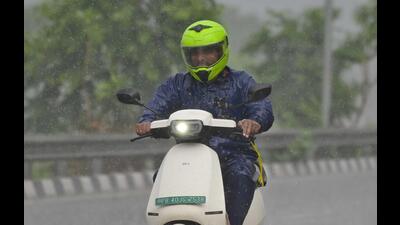 Rain brought relief for city residents from the scorching heat in Ludhiana on Sunday. (Gurpreet Singh/ Hindustan Times)
