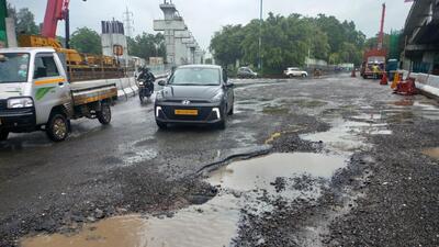 The defect liability period of the flyovers has expired, and they have developed potholes due to rain and wear and tear (Representative Photo)