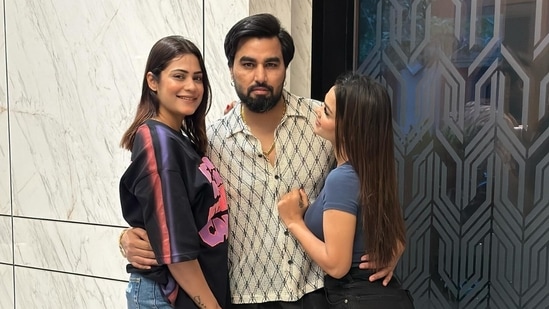 https://www.mobilemasala.com/film-gossip/Bigg-Boss-OTT-3-Armaan-Malik-and-Kritika-Malik-slammed-for-promoting-polygamy-by-media-i284888