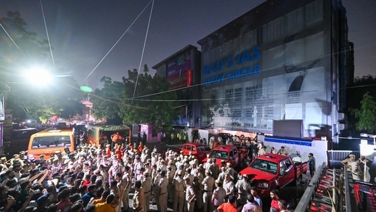 NDRF ends search at flooded coaching centre, 3 bodies recovered(HT Photo/Sanchit Khanna)