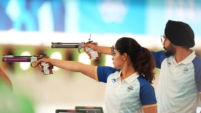 Manu, who is the only Indian medal winner in Paris thus far, and Sarabjot finished third in the 10m air pistol mixed team qualification event. Rhythm Sangwan and Arjun Cheema crashed out and failed to reach any of the medal matches. (REUTERS)
