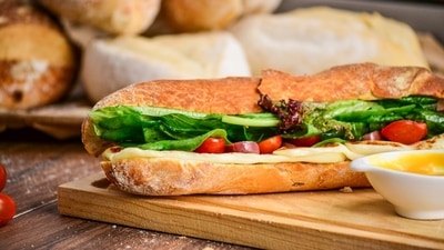 The couple flew to Milan to have sandwiches. The couple flew to Milan to have sandwiches.
