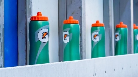 Electrolytes help in converting food into energy – thereby improving energy production. They also help in maintaining flued balance and promoting hydration. (Unsplash)
