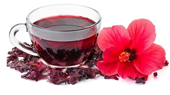 Nayanthara promotes hibiscus tea for health but doctor advises caution (Photo: Shutterstock)