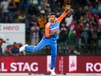 Suryakumar Yadav picked up a couple of wickets and gave away only five runs in the last over to take the India vs Sri Lanka 3rd T20I to Super Over.(PTI) Suryakumar Yadav picked up a couple of wickets and gave away only five runs in the last over to take the India vs Sri Lanka 3rd T20I to Super Over.(PTI)