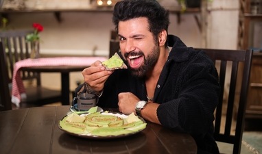 Actor Rithvikk Dhanjani enjoying an avocado-based meal Actor Rithvikk Dhanjani enjoying an avocado-based meal