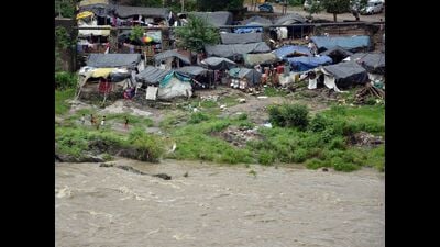 The upper reaches of Beas and Sutlej valley are prone to riverine and flash floods in varying degrees. These stretches are characterised by steep slopes with riverbeds consisting of a mixture of boulders, gravel, and sand. (HT File) The upper reaches of Beas and Sutlej valley are prone to riverine and flash floods in varying degrees. These stretches are characterised by steep slopes with riverbeds consisting of a mixture of boulders, gravel, and sand. (HT File)