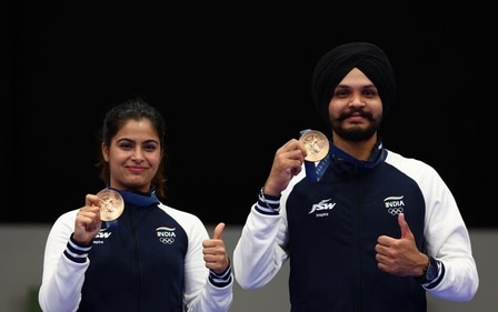 Manu Bhaker (L) and Sarabjot Singh Manu Bhaker (L) and Sarabjot Singh