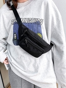 Fanny bags balance out the oversized outfits. (Pinterest) Fanny bags balance out the oversized outfits. (Pinterest)