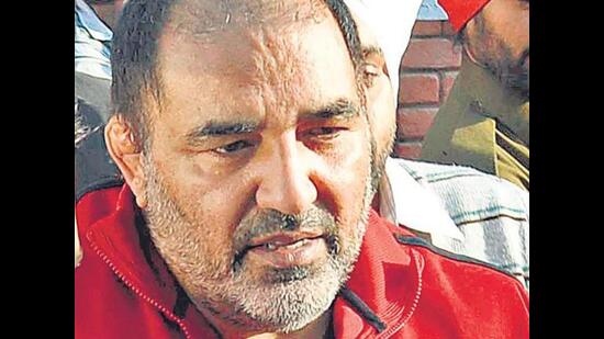 A Mohali court on Tuesday convicted and sentenced 17 people, including kingpin Jagdish Singh Bhola, a dismissed deputy superintendent of police (DSP), to 10 years’ rigorous imprisonment in a drugs-linked money-laundering case. (HT file photo)