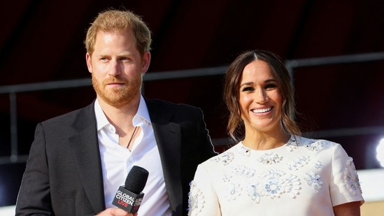 Criticism of royal family hindering Prince Harry and Meghan Markle's reconciliation, expert suggests. REUTERS/Caitlin Ochs/File Photo(REUTERS)