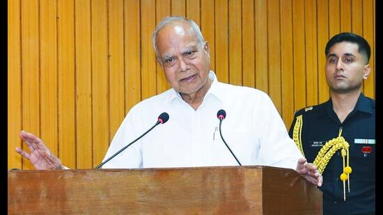 Outgoing Punjab governor Banwarilal Purohit addresses a gathering at the Punjab Raj Bhawan in Chandigarh on Tuesday.