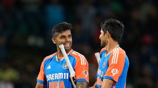 Washington Sundar picked both Sri Lankan wickets off consecutive balls with just two runs on the board after which Suryakumar hit a four off the first ball and won it. (AP)